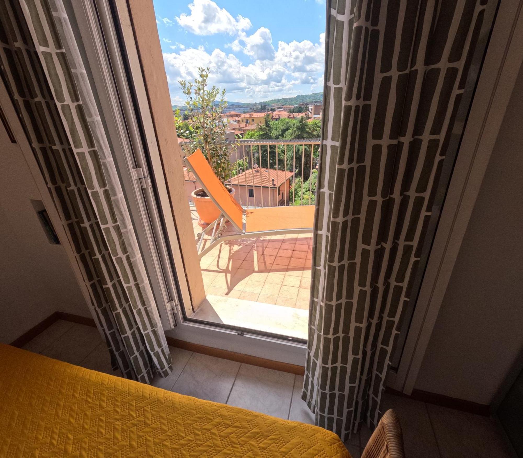 Bellavista Panoramic Terrace Appartamento Con Terrazza Zona Sant Orsola Bologna Luaran gambar