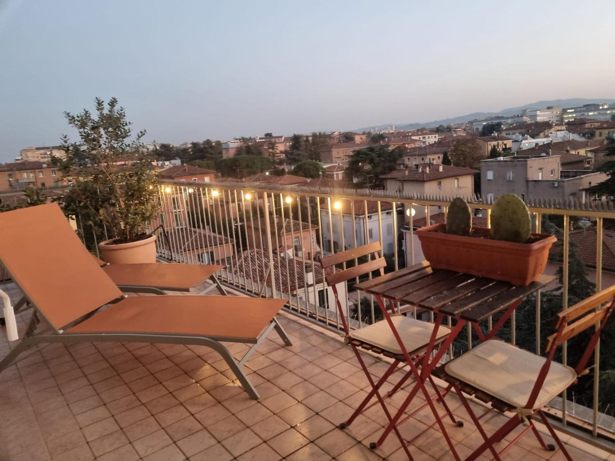 Bellavista Panoramic Terrace Appartamento Con Terrazza Zona Sant Orsola Bologna Luaran gambar